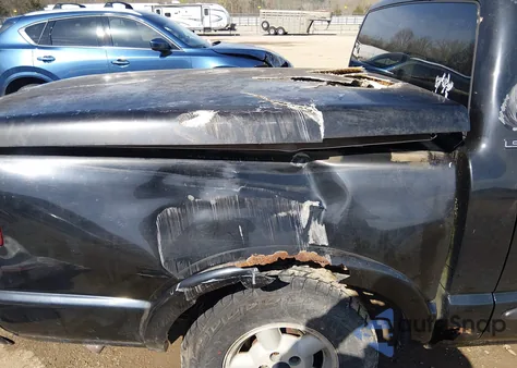 2004 Chevrolet S-10 Ls from USA, damaged, VIN 1GCDT13XX4K125301